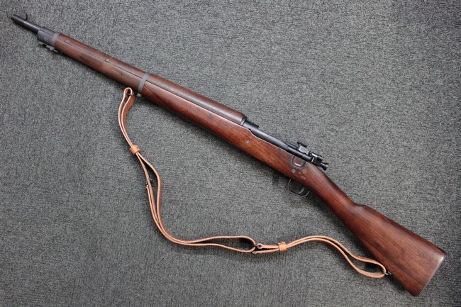 大阪店から現在ヤフオクにトイガン8点出品中です!